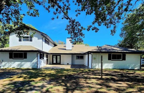 Flower Mound House | 5-BD/2.5-BA Modern Farmhouse Retreat (Sleeps 12)
