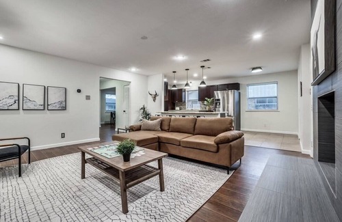 Park Central House | Family-Friendly Spring Valley Park Home with Backyard Oasis
