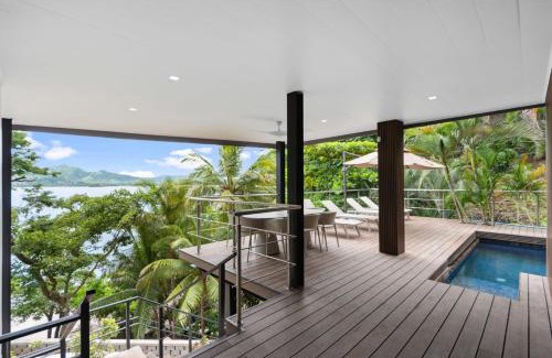 Playa Flamingo House | Cliffside Retreat: 4-Bedroom Home with Pool & Ocean Views