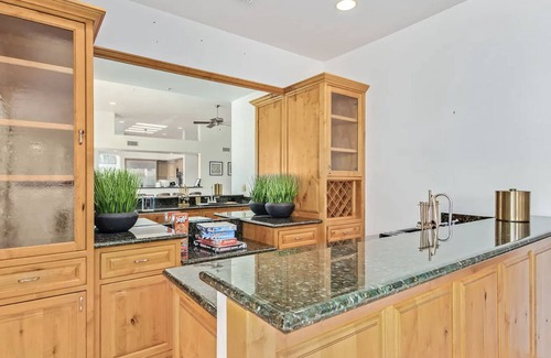 Central Scottsdale House | Stylish 5-Bed Oasis with Heated Pool and Pickleball