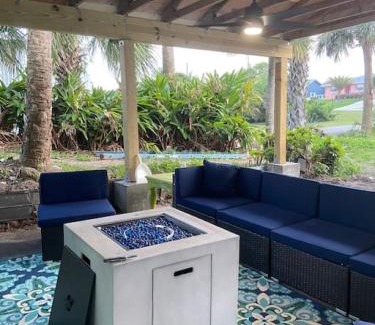River Ridge Estates House | Spacious 5-Bed Retreat with Pool Table, Steps to Beach