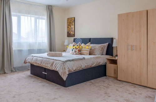 Wembley Central House | 5 BED/4 BATH @ WEMBLEY STADIUM & FREE PARKING