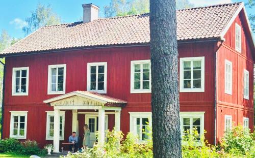 Garpenberg House | Charming 5-Bed Country Home Near Stockholm, Pet Friendly
