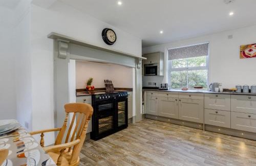 Holsworthy House | Family-Friendly 5-Bed Retreat in Beautiful Bude