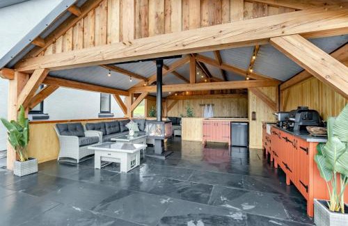 Ruthin House | 5 Bed in Cyffylliog oc-c32596