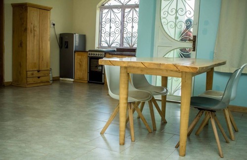 Entebbe Villa | Family-Friendly Lakeview Villa with Rooftop and Pool