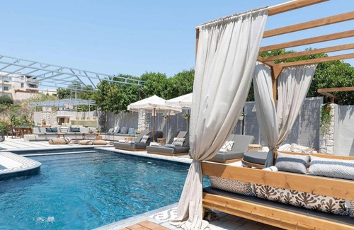 Petaloudes Villa | 5 bed luxury villa in Rhodes Town.