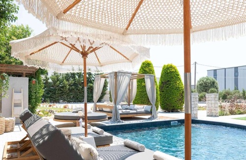 Petaloudes Villa | 5 bed luxury villa in Rhodes Town.