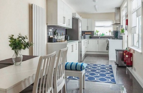 Wembley Central House | 5 Bed @ Wembley Stadium with Free Parking