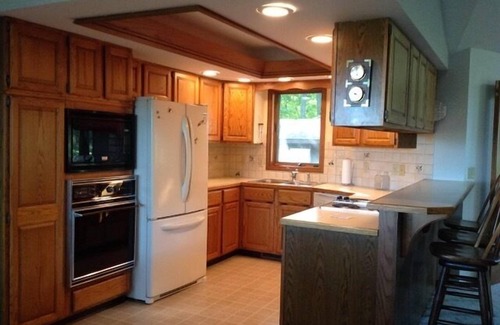 Manistee House | Scenic 5 Bedroom Retreat with Beach Access & Lake Views