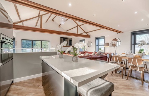 Wigton Cottage | Premier 5 Bedroom Stay in Bowness-on-Solway with Spa