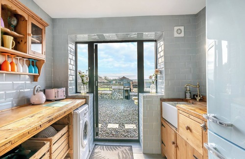 Wigton Cottage | Premier 5 Bedroom Stay in Bowness-on-Solway with Spa