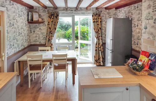 Potter Brompton Cottage | Pet-Friendly 5 Bedroom Retreat in Potter Brompton, Scarborough