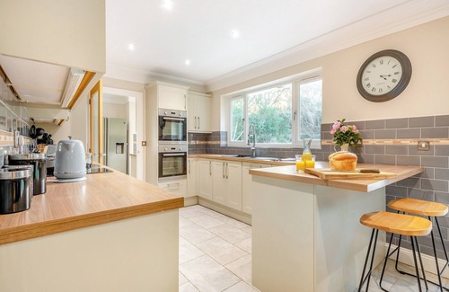 Overstrand Cottage | Elegant Oceanfront Retreat with Five Bedrooms & Stunning Views