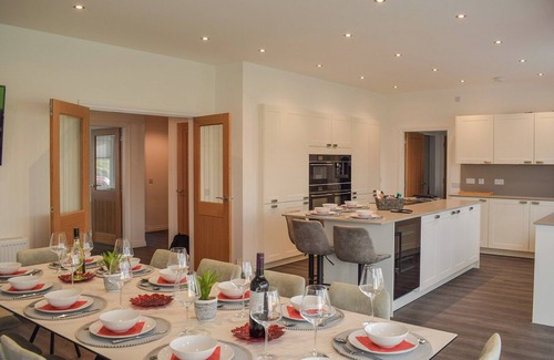 Drumoig Cottage | Spacious 5-Bedroom Retreat in Leuchars, Near St Andrews
