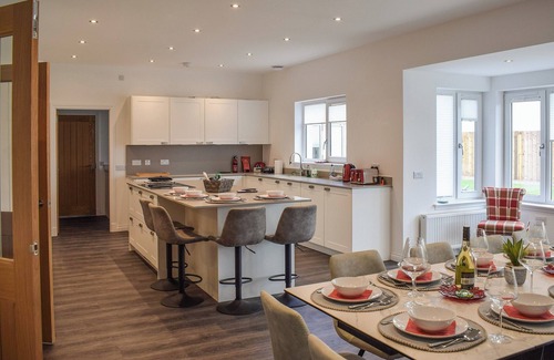 Drumoig Cottage | Spacious 5-Bedroom Retreat in Leuchars, Near St Andrews