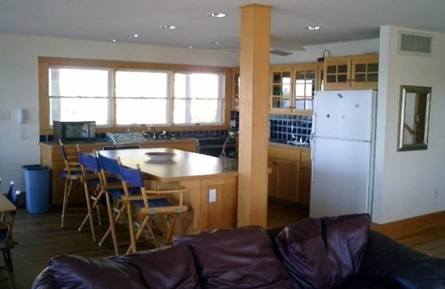Loveladies House | Spacious 5-Bedroom Getaway in Loveladies for Families