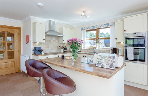 Aviemore Cottage | Guest Rated 10/10: Spacious 5 Bedroom Retreat in Aviemore