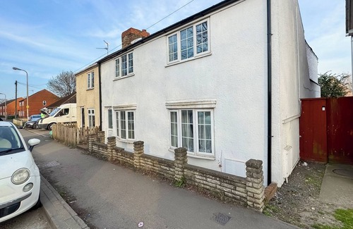 Pinchbeck Cottage | 5 bedroom accommodation in Spalding