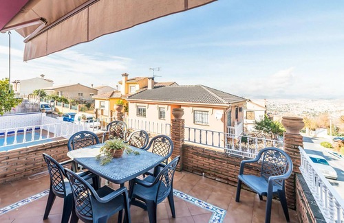 Barrio de la Vega House | Spacious 5 Bedroom Getaway in Monachil with Private Pool