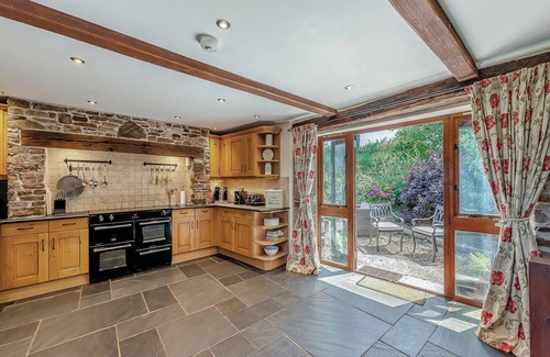 Hartland Cottage | Beautiful 5-Bedroom Retreat with Oceanfront Views in Hartland