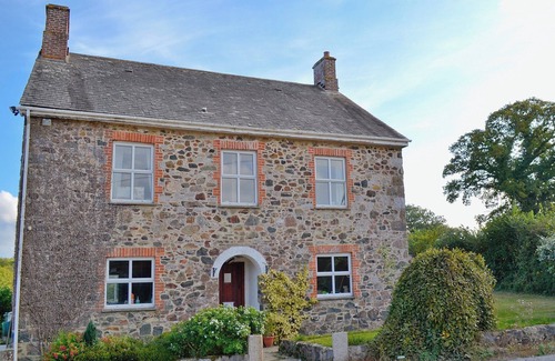 Liverton Cottage | Ideal 5-Bedroom Getaway in Bovey Tracey - Guest Rated 9.8