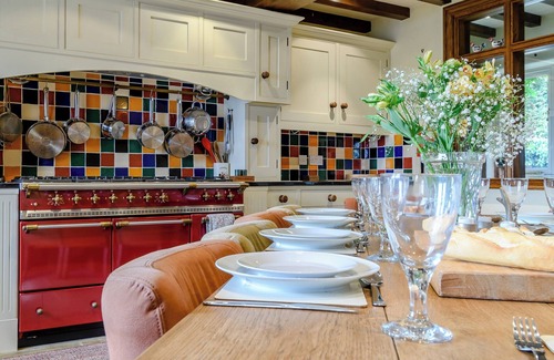 Belper Cottage | Spacious 5 Bedroom Accommodation in Scenic Belper