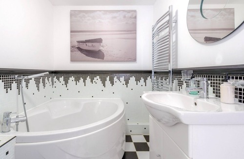 Truro Cottage | Top-Rated 5 Bedroom Accommodation in St Newlyn, Near Newquay