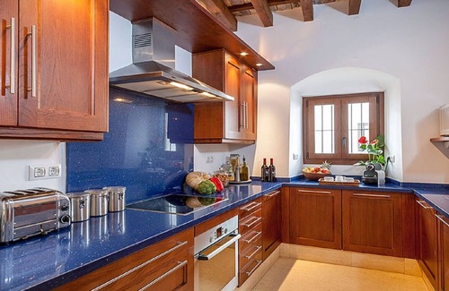 Medina-Sidonia House | Serene 5-Bedroom Andaluz Patio House with Ocean Views