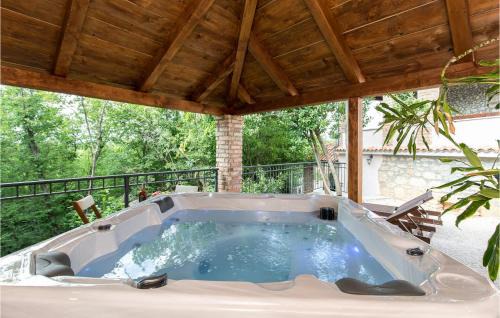 Sveti Vid Dobrinjski House | Family-Friendly 5 Bedroom Home with Pool in Dobrinj
