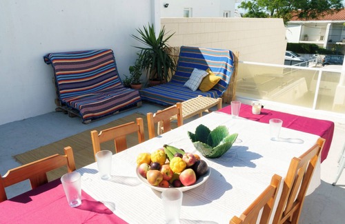 Oeiras Villa | 5-bedroom beach house ideal for groups 5 min walk from Carcavelos beach