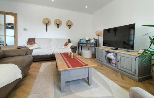 Westende House | 5 Bedroom Beautiful Home In Westende