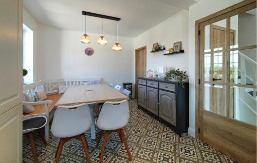 Westende House | 5 Bedroom Beautiful Home In Westende