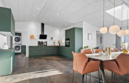 Flovt Strand House | 5 bedroom beautiful home in Haderslev
