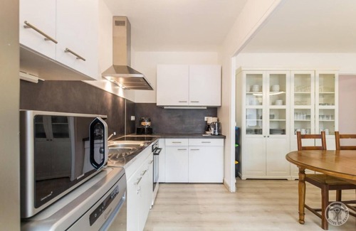 Portbail House | 5 BEDROOM GITE WITH LAND IN A SEASIDE VILLAGE WITH ALL SHOPS