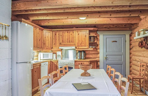 Vegarshei House | Experience a Cozy Log Cabin with Private Pool & Sauna