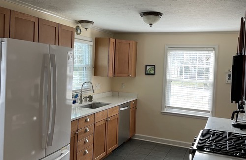 South Bend House | Exceptional 5 Bedroom Home Near Notre Dame with Breakfast