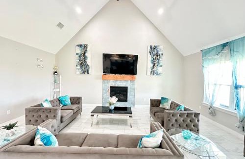 Del Valle House | 5 bedroom house near COTA, AUS