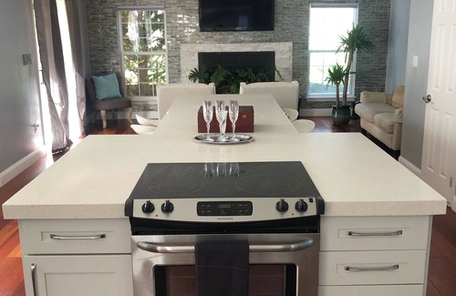 Oxon Hill-Glassmanor House | Family-Friendly 5 Bedroom House near MGM National Harbor
