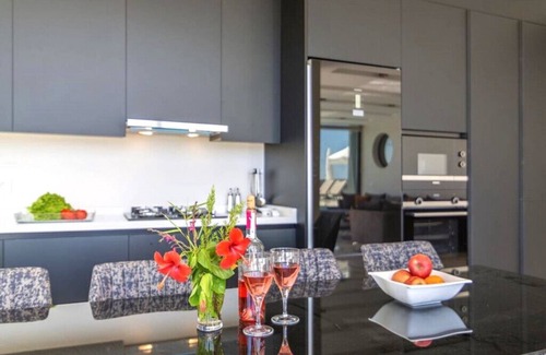 Kas Villa | Elegant 5 Bedroom Villa with Infinity Pool & Jacuzzi