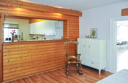 Molkom House | Relaxing Accommodation with Lake Views and Spa Amenities