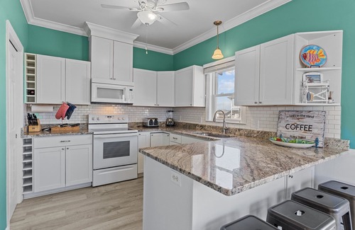 Oak Island House | Oceanfront 5 Bedroom Home with Private Pool & Ocean View