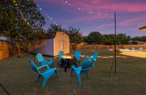 Cibolo House | Family-Friendly Retreat with Pool & River Float near New Braunfels