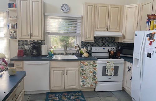 Quioque House | Family Retreat: 5-Bedroom Escape with Heated Pool