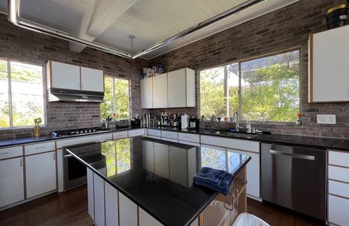Berkeley Hills House | Pet-Friendly Vrbo Property Ideal for Family Getaways