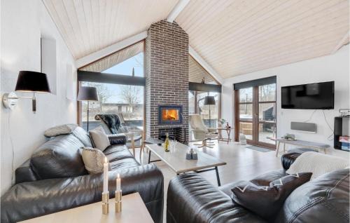 Grena Strand House | Spacious 5 Bedroom Home in Grenaa - Pet & Child Friendly