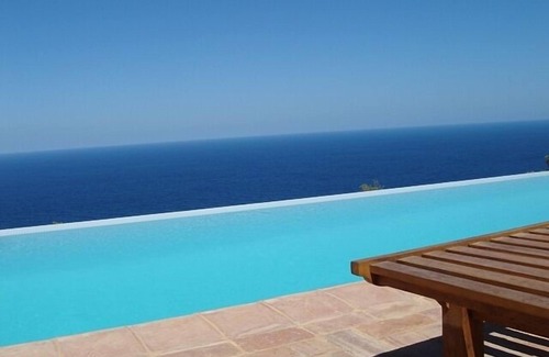 Sant Joan de Labritja Villa | Spacious 5-Bedroom Villa with Infinity Pool and Ocean Views