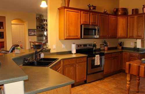 Wittmann House | Spacious 5-Bedroom Retreat with Pool & Hot Tub - Guest Rated 10/10