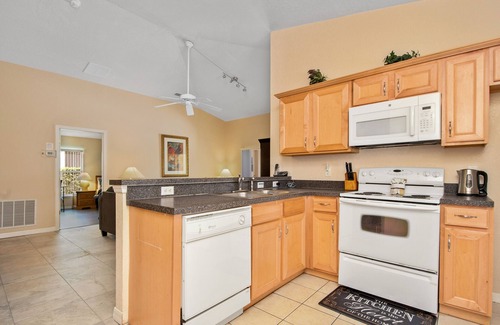 Silver Creek House | Spacious 5-Bedroom Home Near Disney with Private Pool