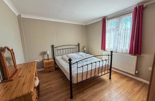 Hunstanton Cabin | Pet-Friendly Lodge with Ocean View in Hunstanton